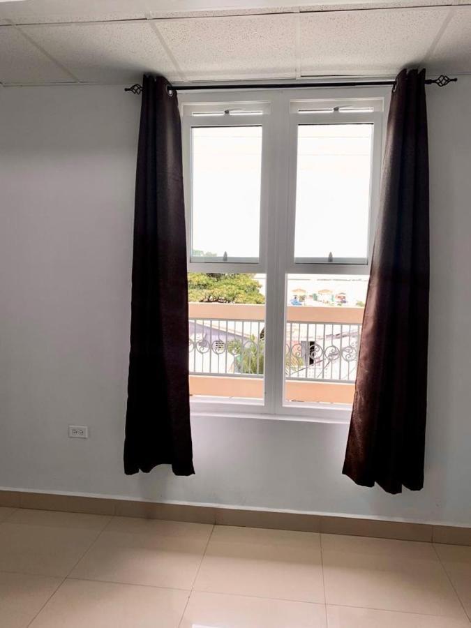 Coastal Bay Suite & Golf Cart Rental San Pedro  Exteriör bild