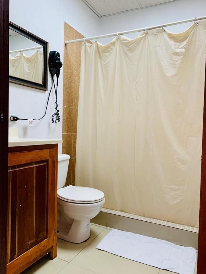 Coastal Bay Suite & Golf Cart Rental San Pedro  Exteriör bild
